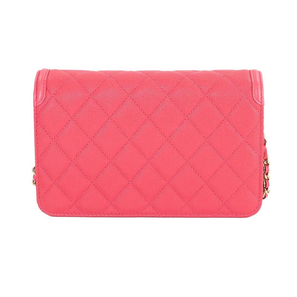 CHANEL Pink Caviar Leather Wallet - Picture 3 of 10
